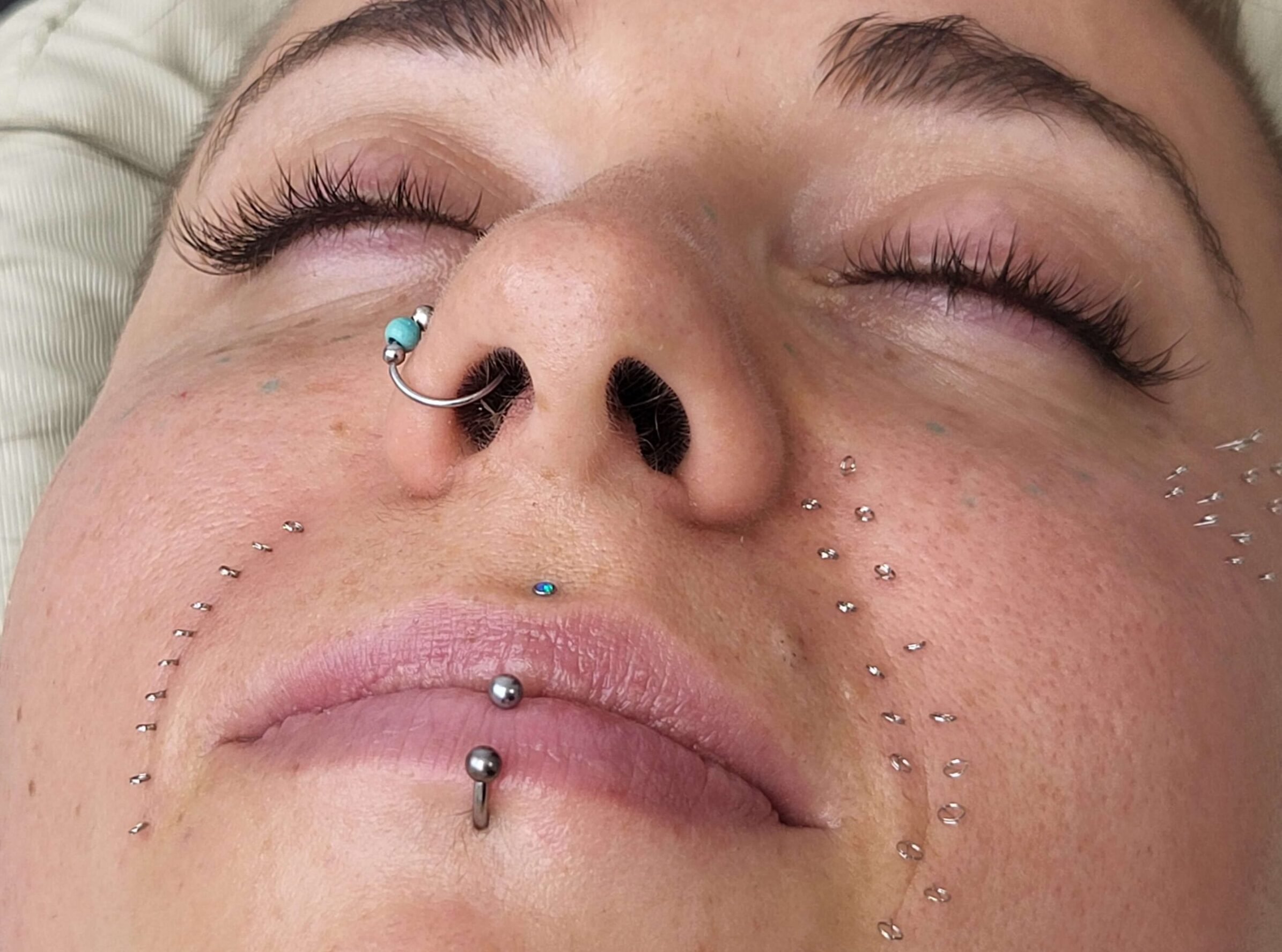 Pinezkowanie twarzy kurs