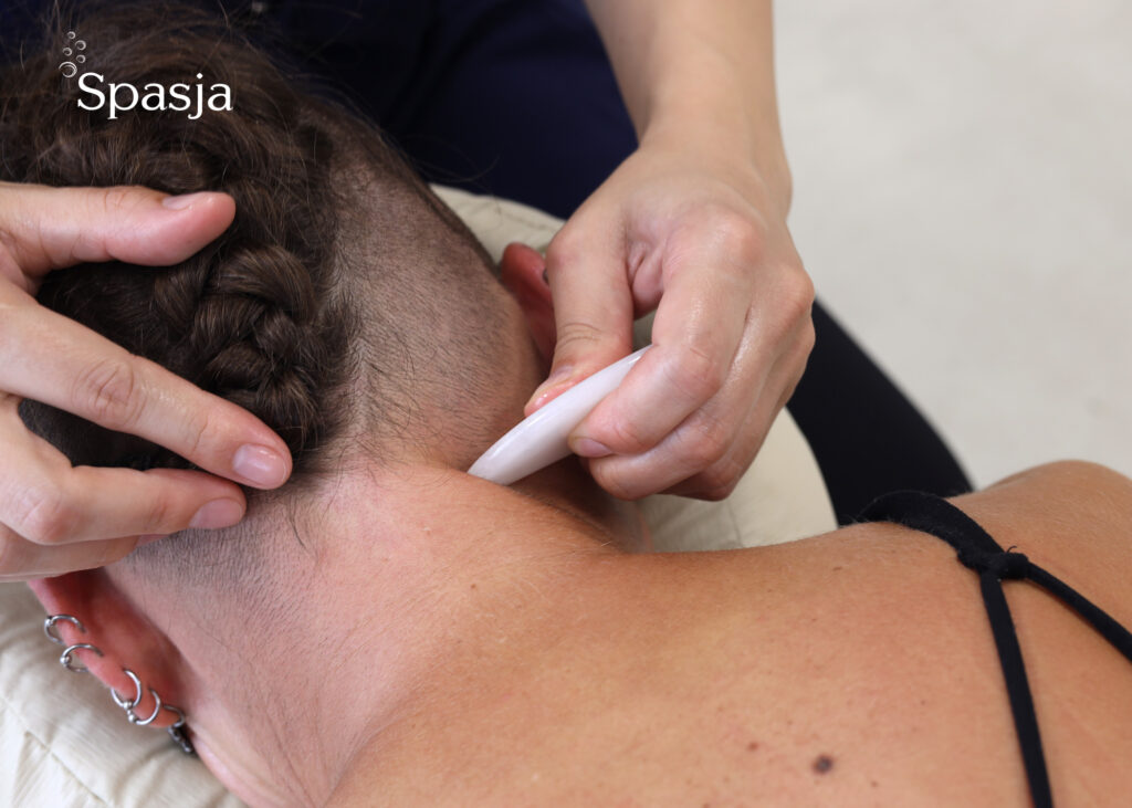 Guasha-masaz-glowy-Spasja